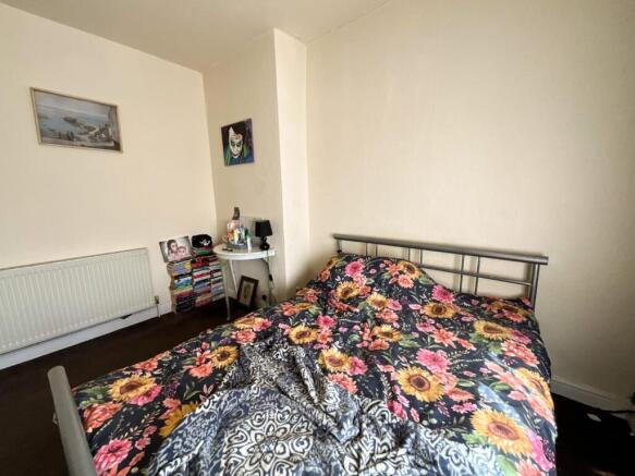 2 bed Terraced for sale Image 8