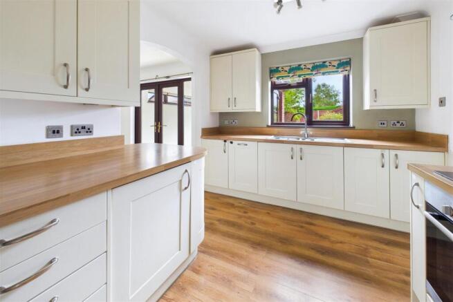 Gawdy Close, Harleston photo 4