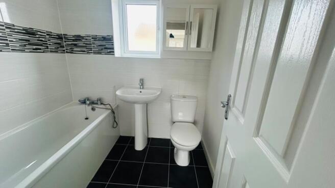 3 bed Detached for sale Image 11