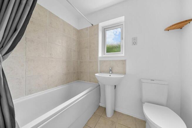 2 bed Bungalow for sale Image 8