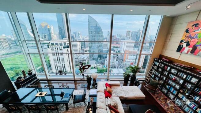 The Park Chidlom - Living Room