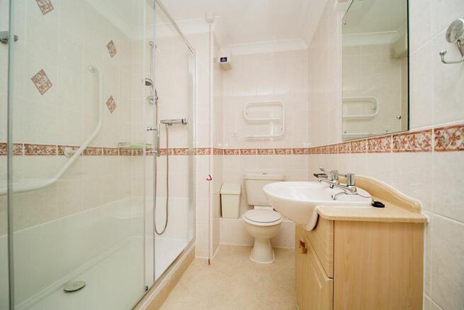 SHOWER ROOM