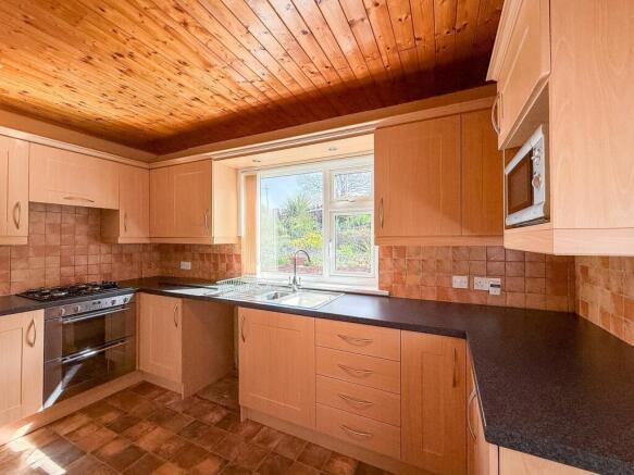 3 bed Link Detached House for sale Image 8