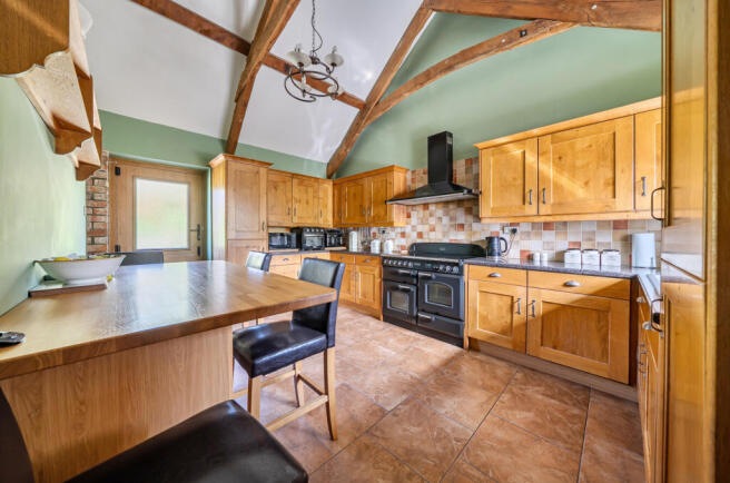 1439097-4-69d6a5b...