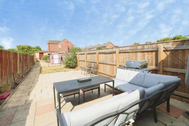 3 bed Terraced for sale Image 10