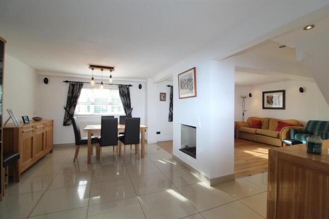 25 Northaw Road West 017.JPG