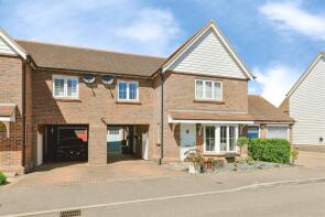 53, Garden Fields, Hitchin SG5 3DF