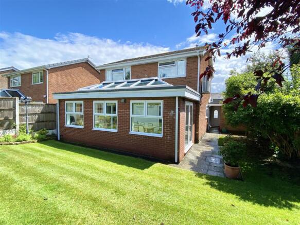 2 Eldon Drive-18.jpg