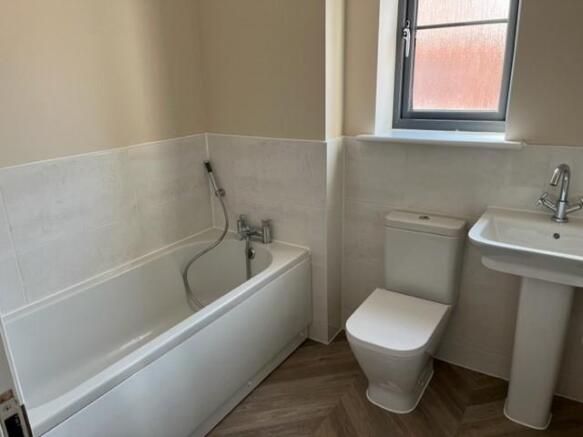 Family Bathroom.jpg