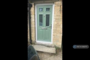 5, Duttons Courtyard, Cheyne Lane, Bampton OX18 2EX
