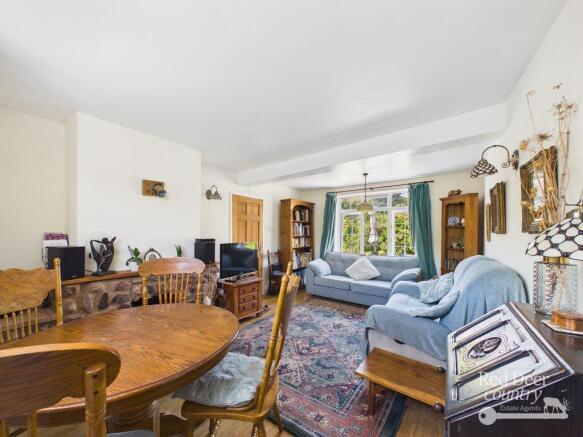 Sitting/Dining Room