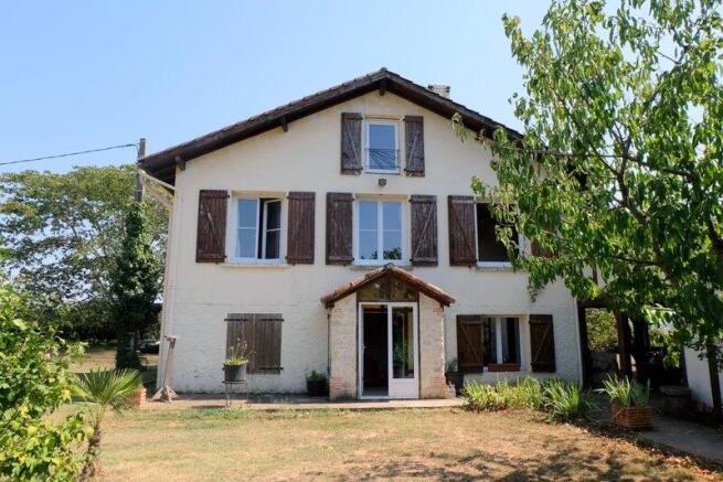 Photo 1