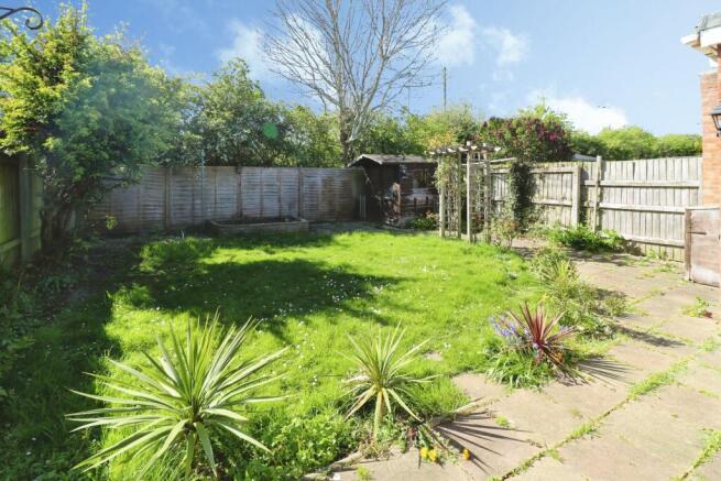 2 bed Semi-Detached Bungalow for sale Image 5