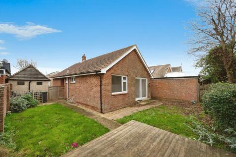Itchenor Road, Hayling Island, Hampshire, PO11
