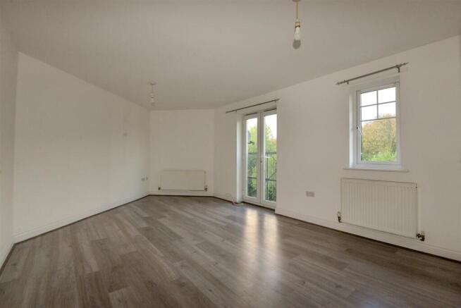 Living Room 1.jpg
