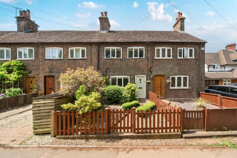 West Common, Harpenden, AL5