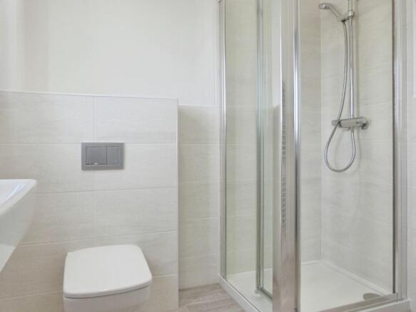 3 bed Semi-Detached to rent Image 10