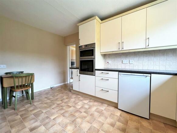 .kitchen.jpg