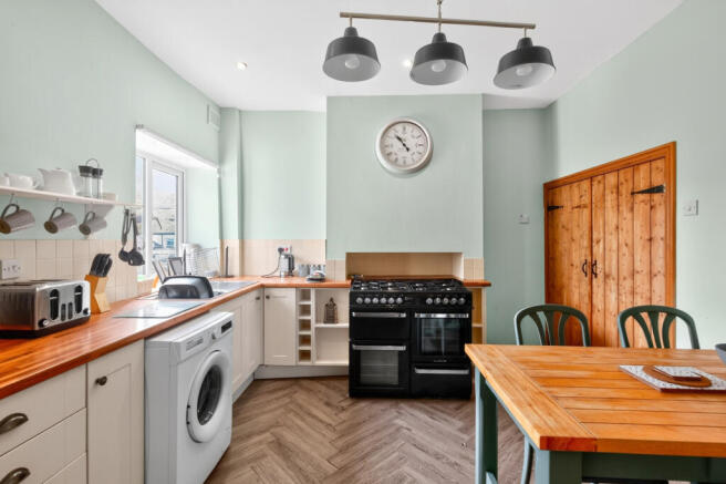 Kitchen/Dining Room