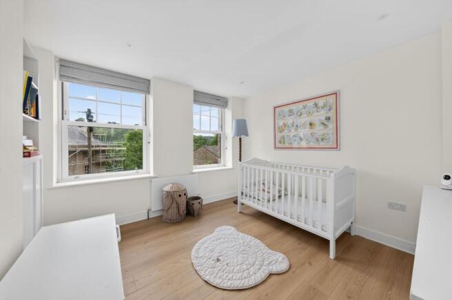3 bed Terraced for sale Image 8