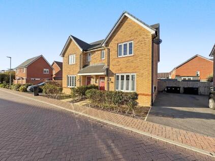Robinson Close, Haughley, Stowmarket, IP14