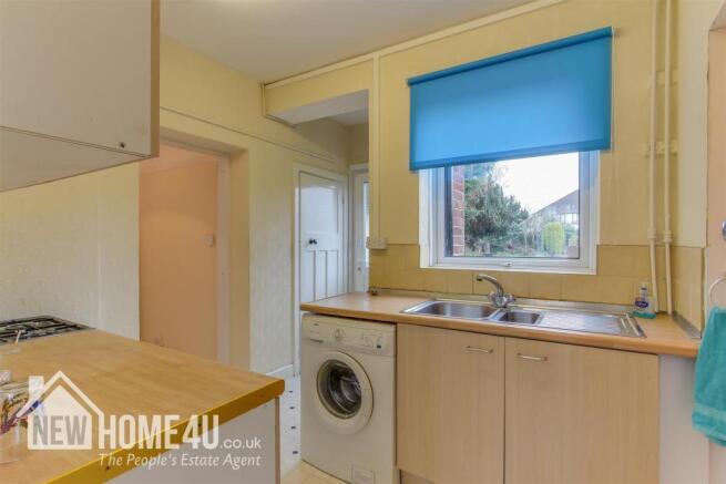 KITCHEN: