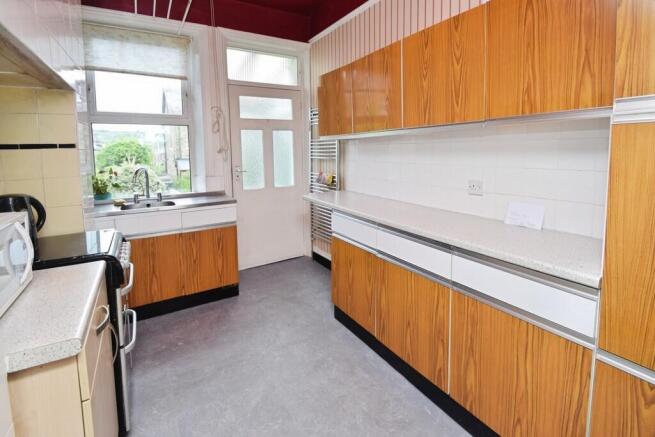 3 bed Semi-Detached for sale Image 6