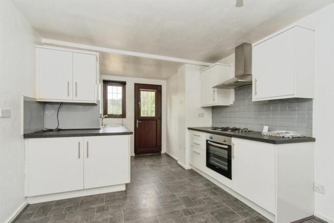 2 bed Terraced for sale Image 3