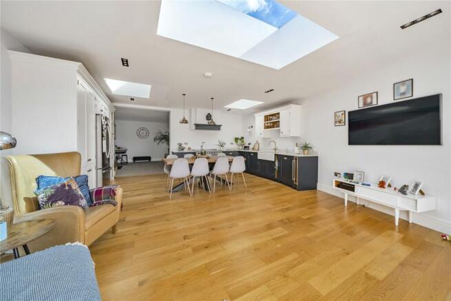 Picture No. 04