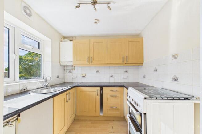 Southgate Drive, Towcester, NN12 photo 4
