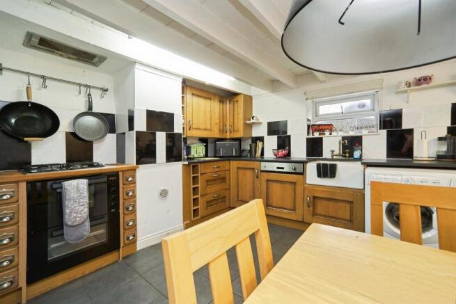 1 bed Terraced for sale Image 8