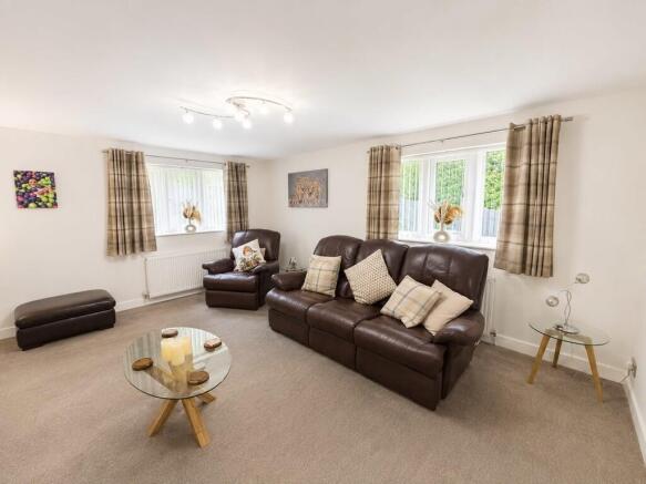 3 bed Detached for sale Image 4