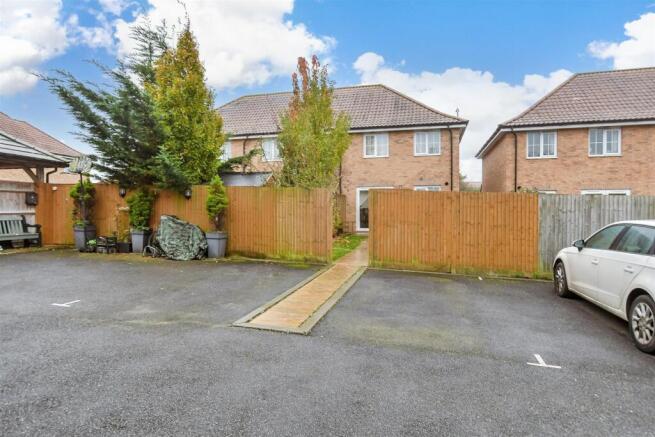 Driveway/Parking