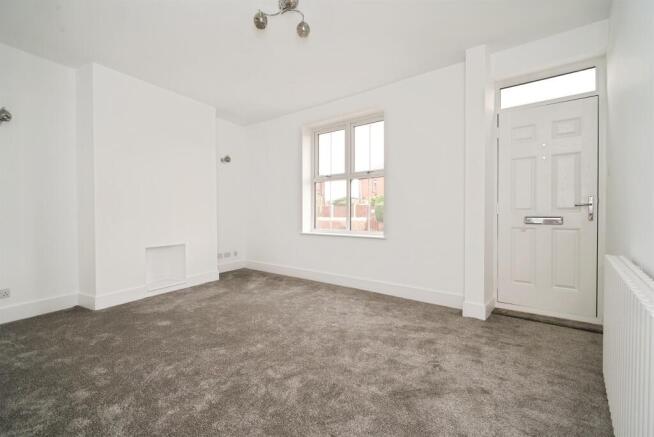 2 bed Terraced for sale Image 2