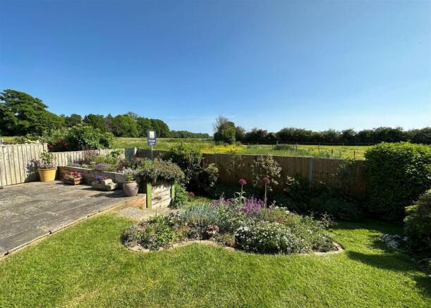 Gardens & View