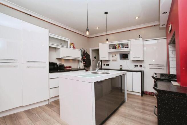 4 bed Terraced for sale Image 7