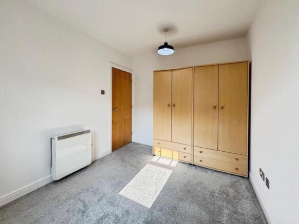 1 bed Apartment to rent Image 8