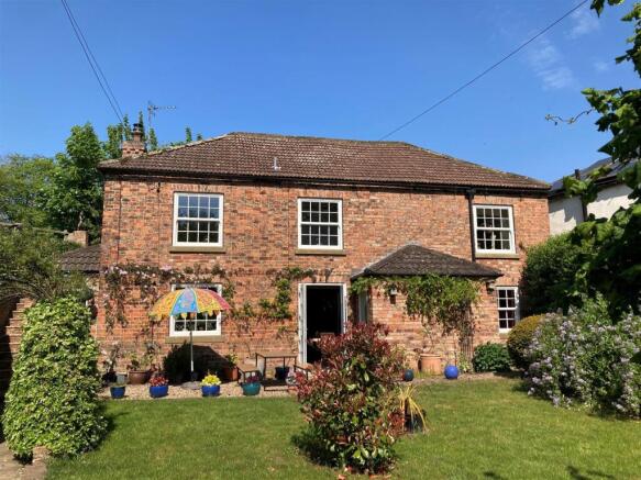 3 bed Detached for sale Image 6