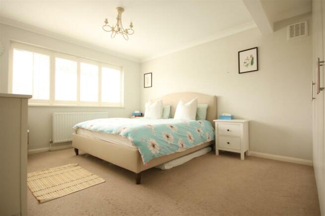 Main bedroom.JPG