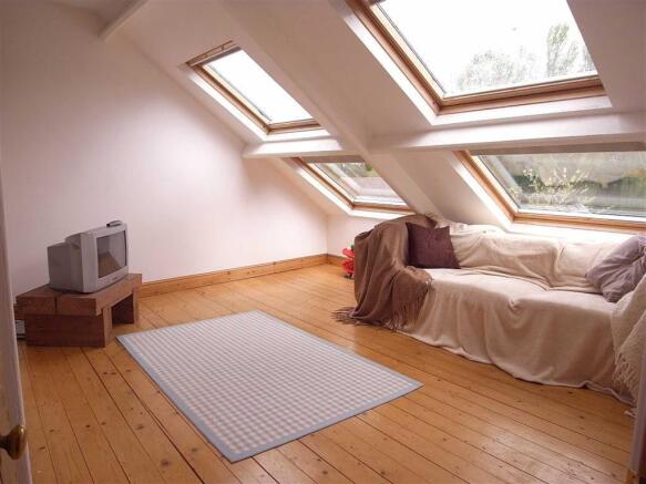 BEDROOM FIVE