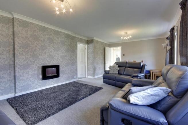 Lounge - Alternative View