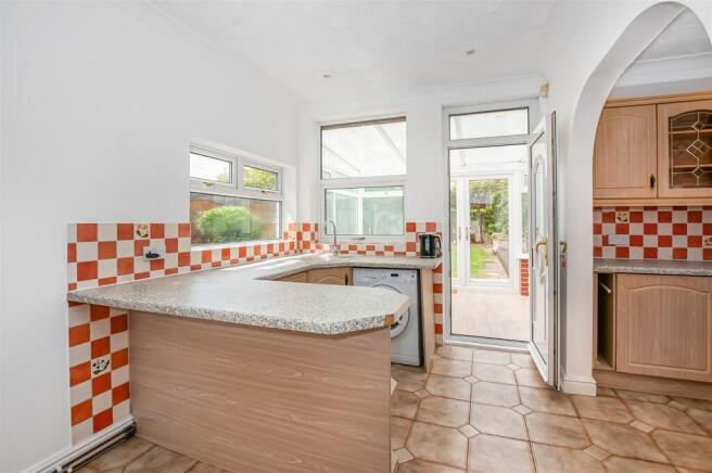 2 bed Detached Bungalow for sale Image 10