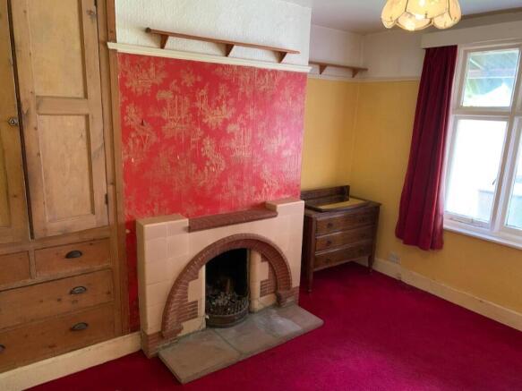 3 bed Semi-Detached for sale Image 8