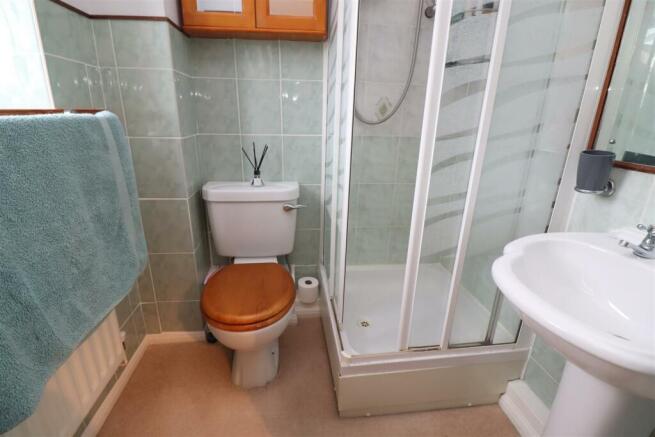 En-suite Shower Room/wc