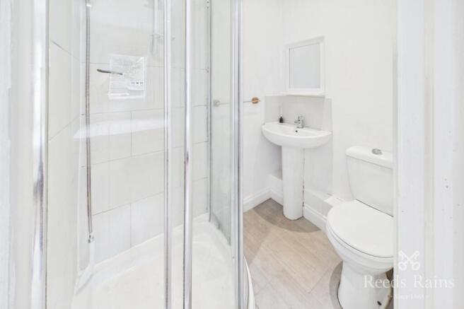 1 bed Apartment to rent Image 7
