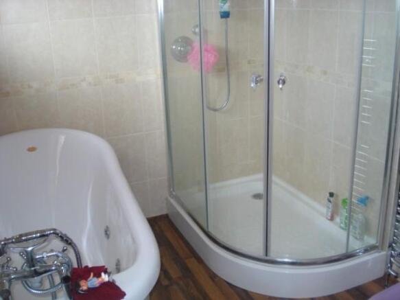 SHOWER CUBICLE