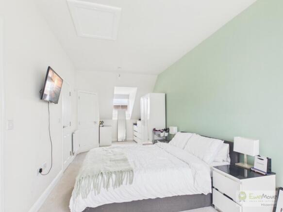 CAM03603G0-PR0060-STILL020