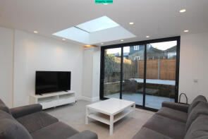 30, Hargwyne Street, London SW9 9RG