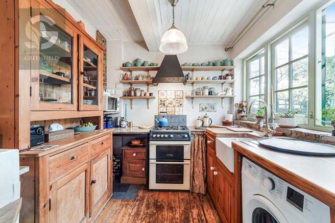 Meadowview Road, West Ewell, Epsom, Surrey, KT19 9TS