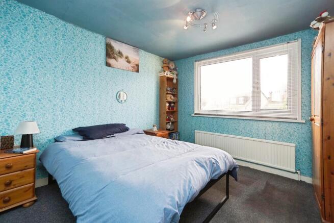 3 bed Semi-Detached for sale Image 10